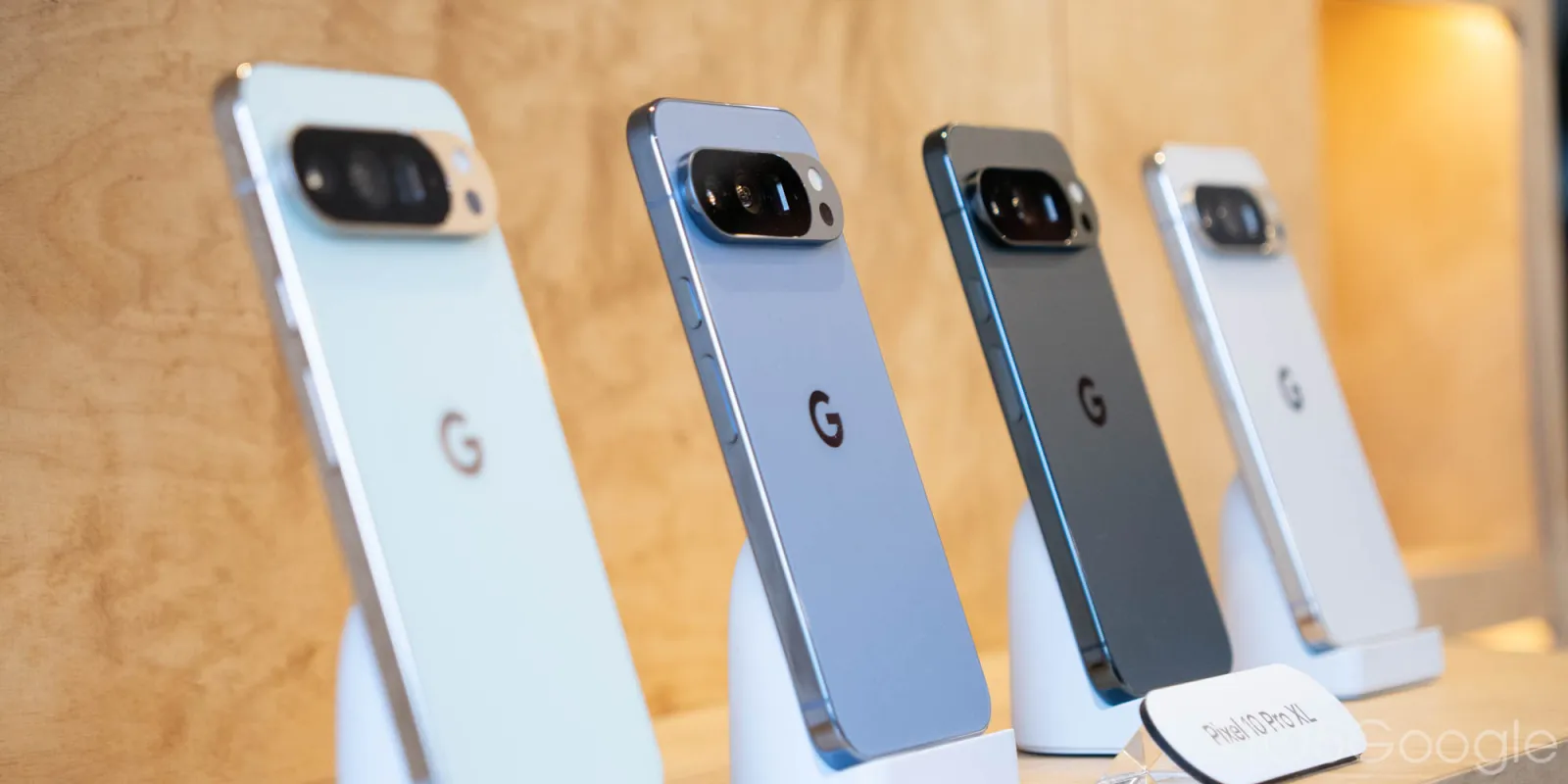 Pixel 10 Pro XL colors