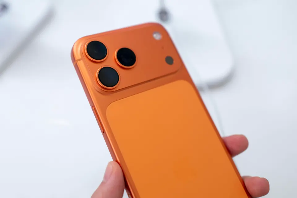 Apple's iPhone 17 Series Smartphones Go On Sale In China