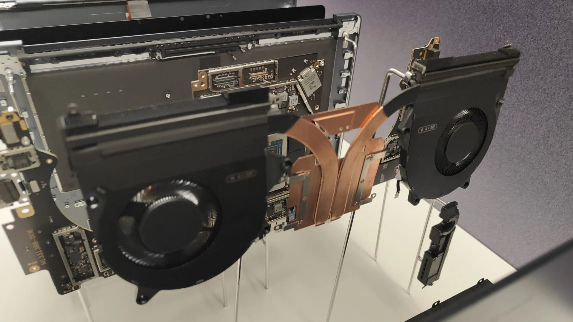 Microsoft Surface Laptop Ultra cooling hardware